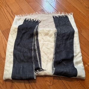 alicia adams alpaca Baby Alpaca Silk Wrap Women’s Size 35” W X 79” approximately